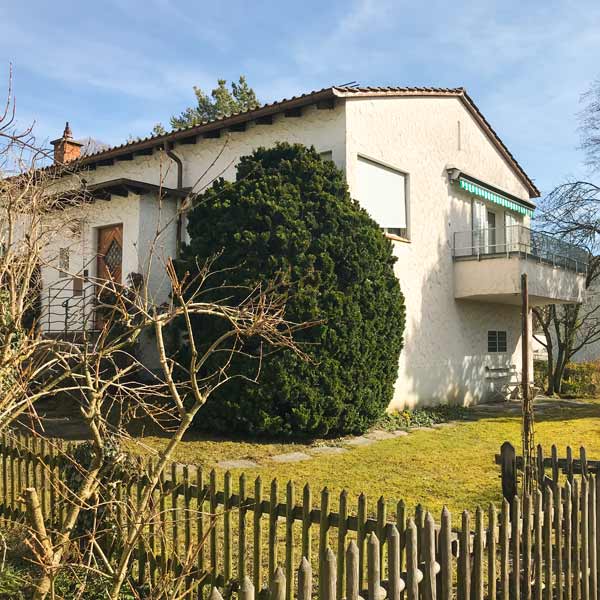 Verkauftes Haus mit grossem Grundstück in Zürich